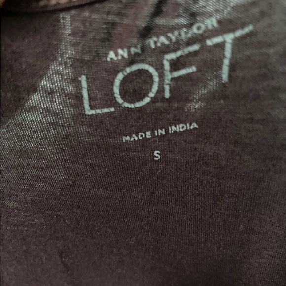 Ann Taylor Loft Women’s Sleeveless Scoop-neck Tiered Ruffled Tank, Burgundy, Sm - Picture 2 of 2